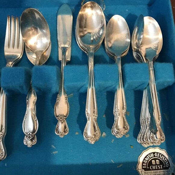 VTG Service for 8 Silver Plate Flatware Rogers Bros 48 Pieces In Original Box - Picture 9 of 13